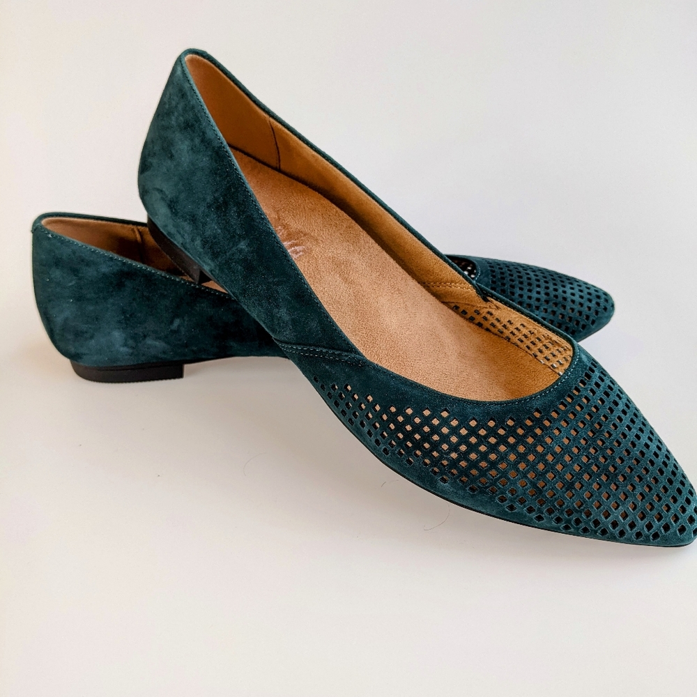 Vionic Posey Flats